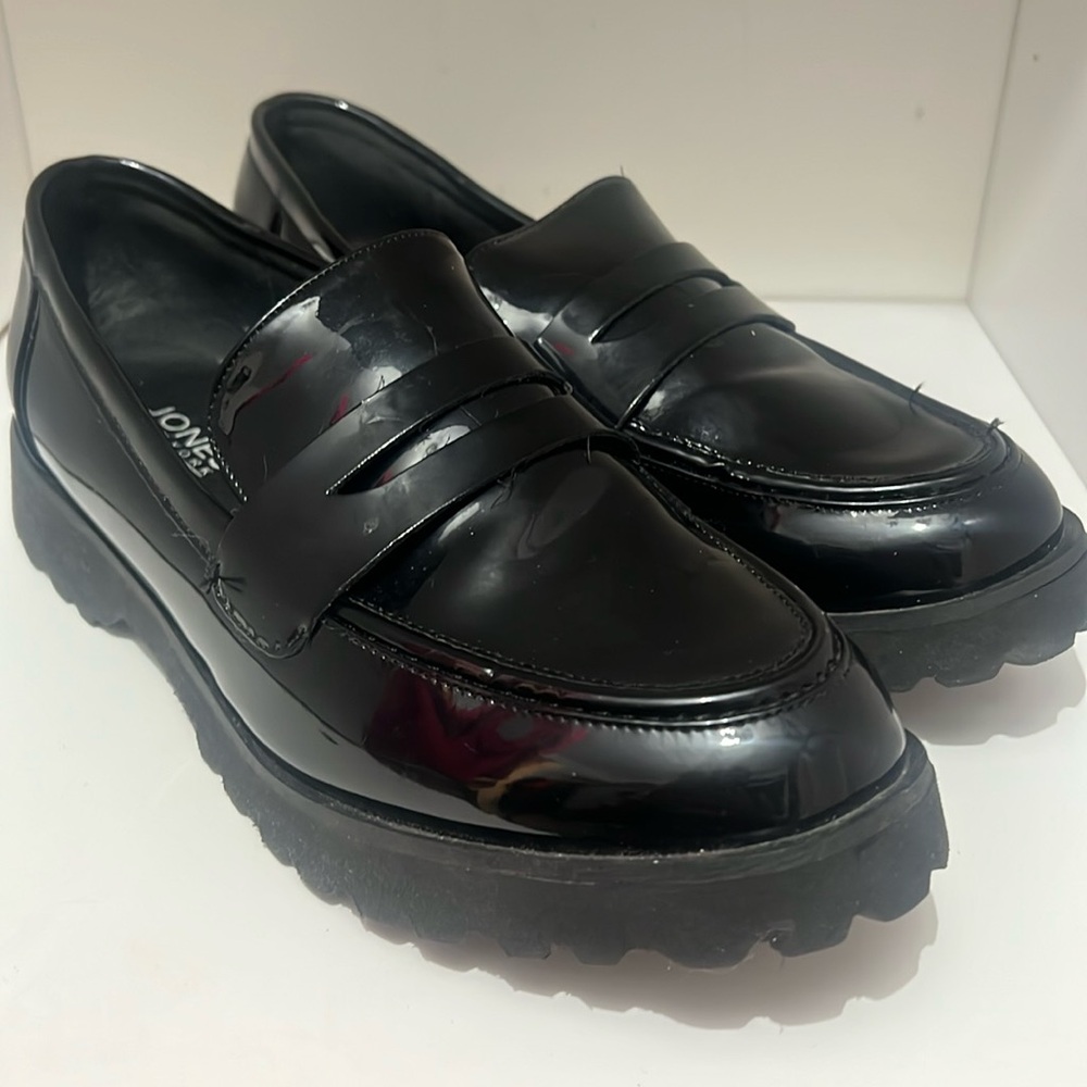 Woman’s Loafers patient leather